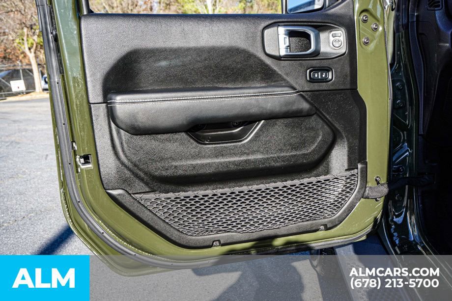 Used 2022 Jeep Wrangler Unlimited Sahara w/ Dual Top Group image 49