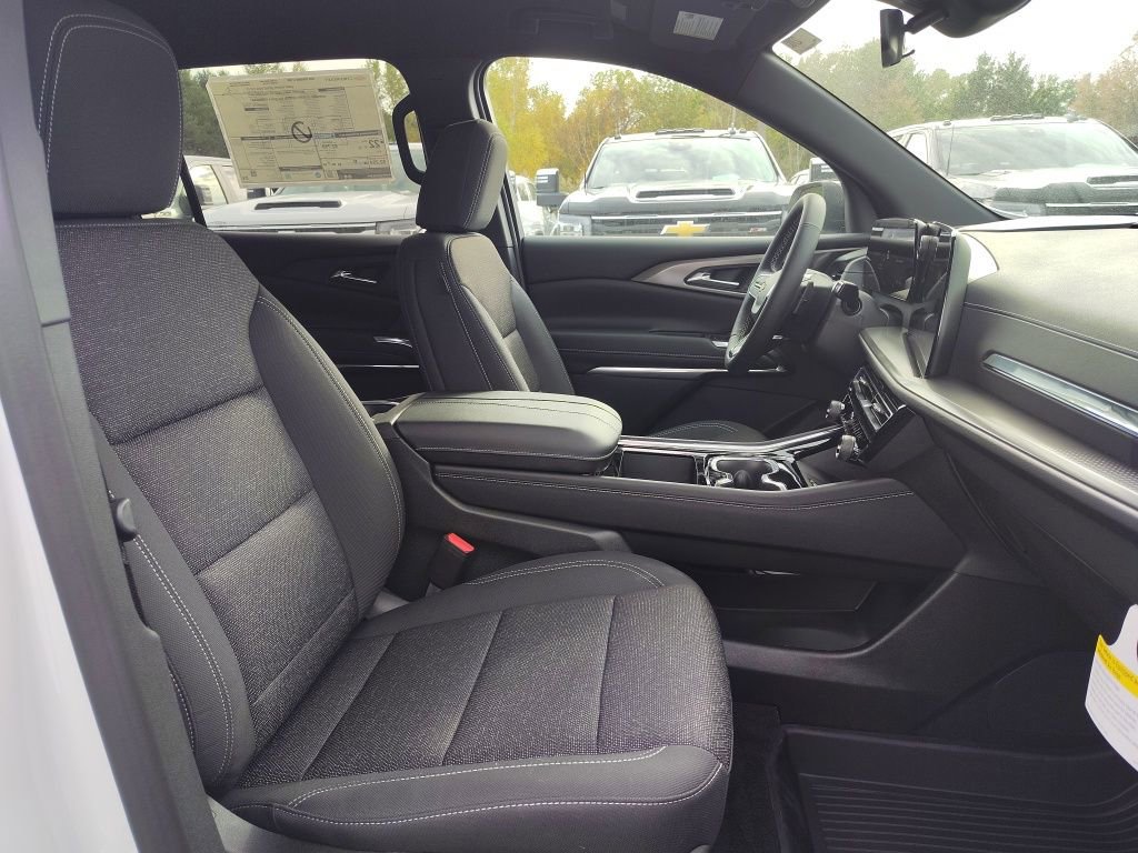 New 2026 Chevrolet Traverse LT w/ LPO, Floor Liner Package image 10