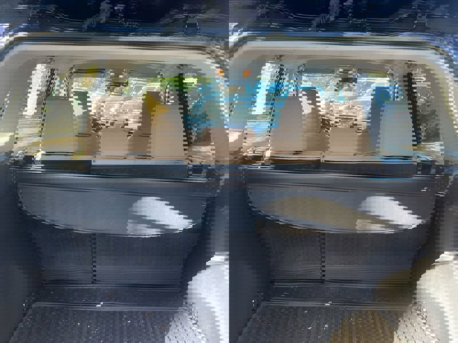 Used 2021 Toyota RAV4 XLE w/ XLE Grade Weather Package image 8