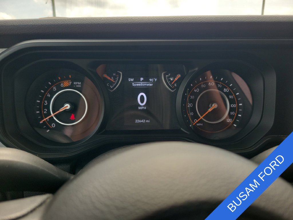 Used 2025 Jeep Wrangler Sport AWD/4WD image 19