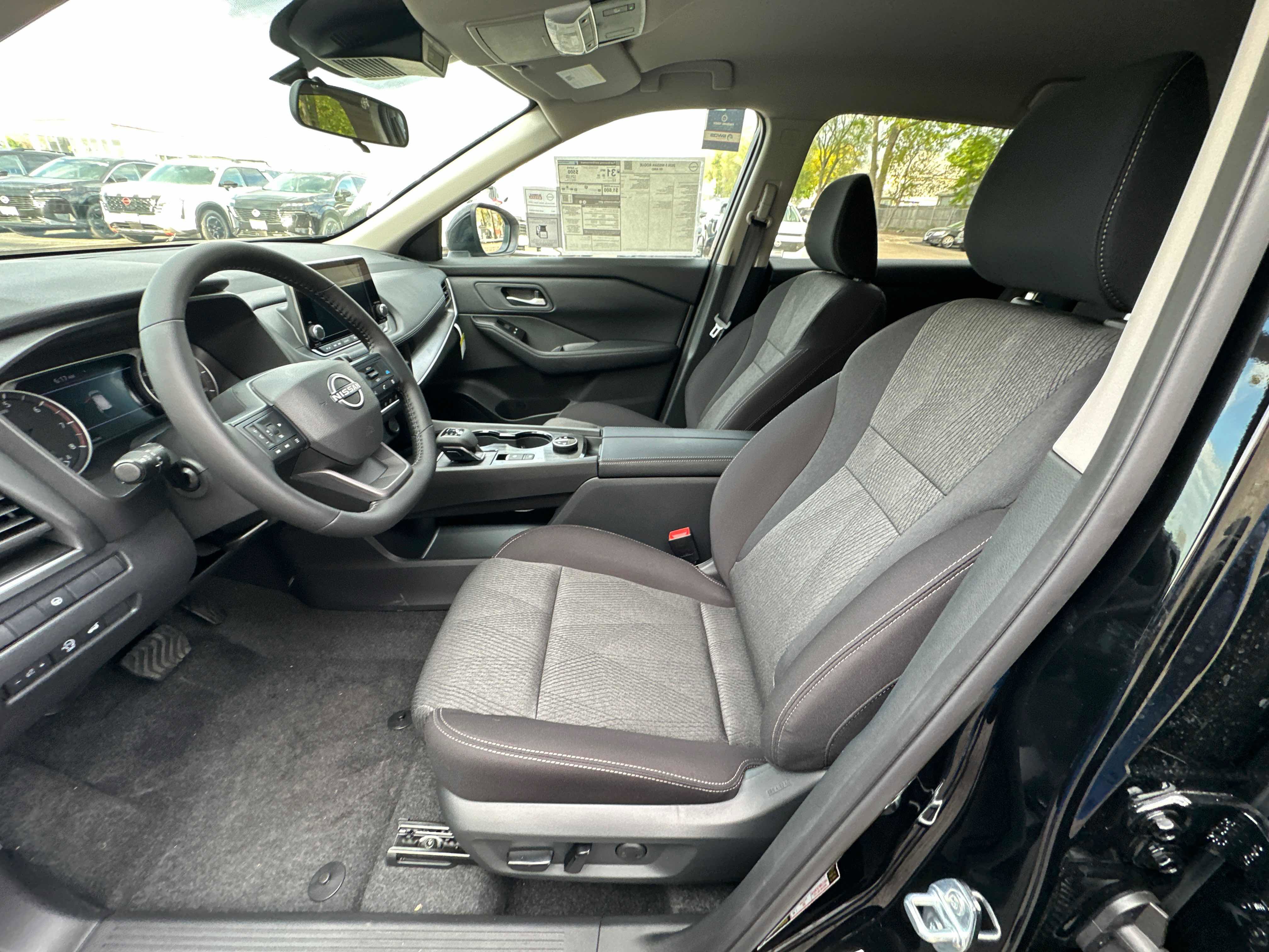 New 2026 Nissan Rogue SV AWD/4WD image 22