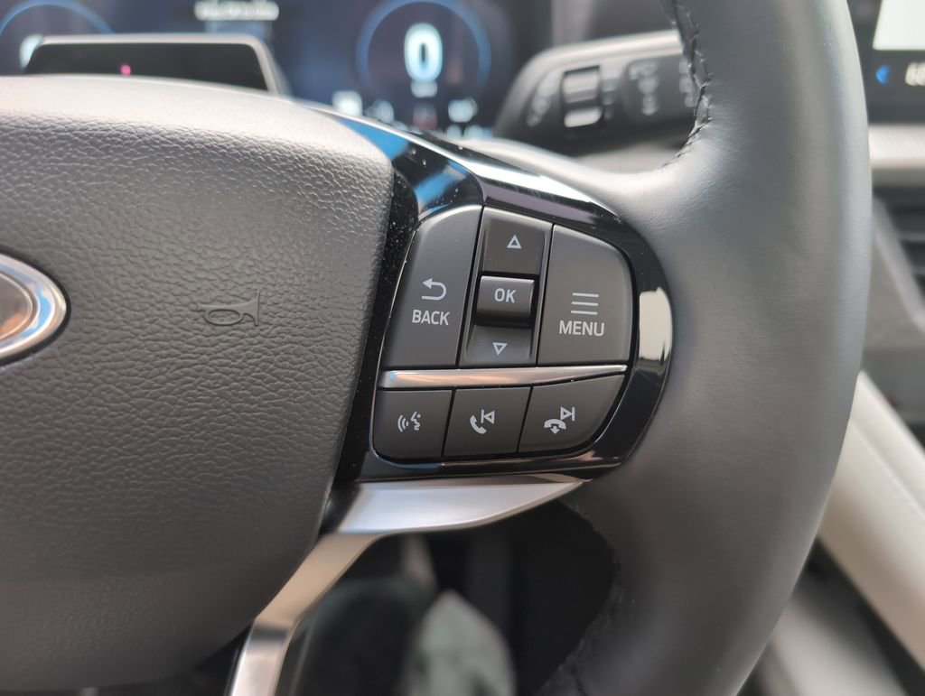 Used 2025 Ford Explorer Platinum w/ Ultimate Package image 22