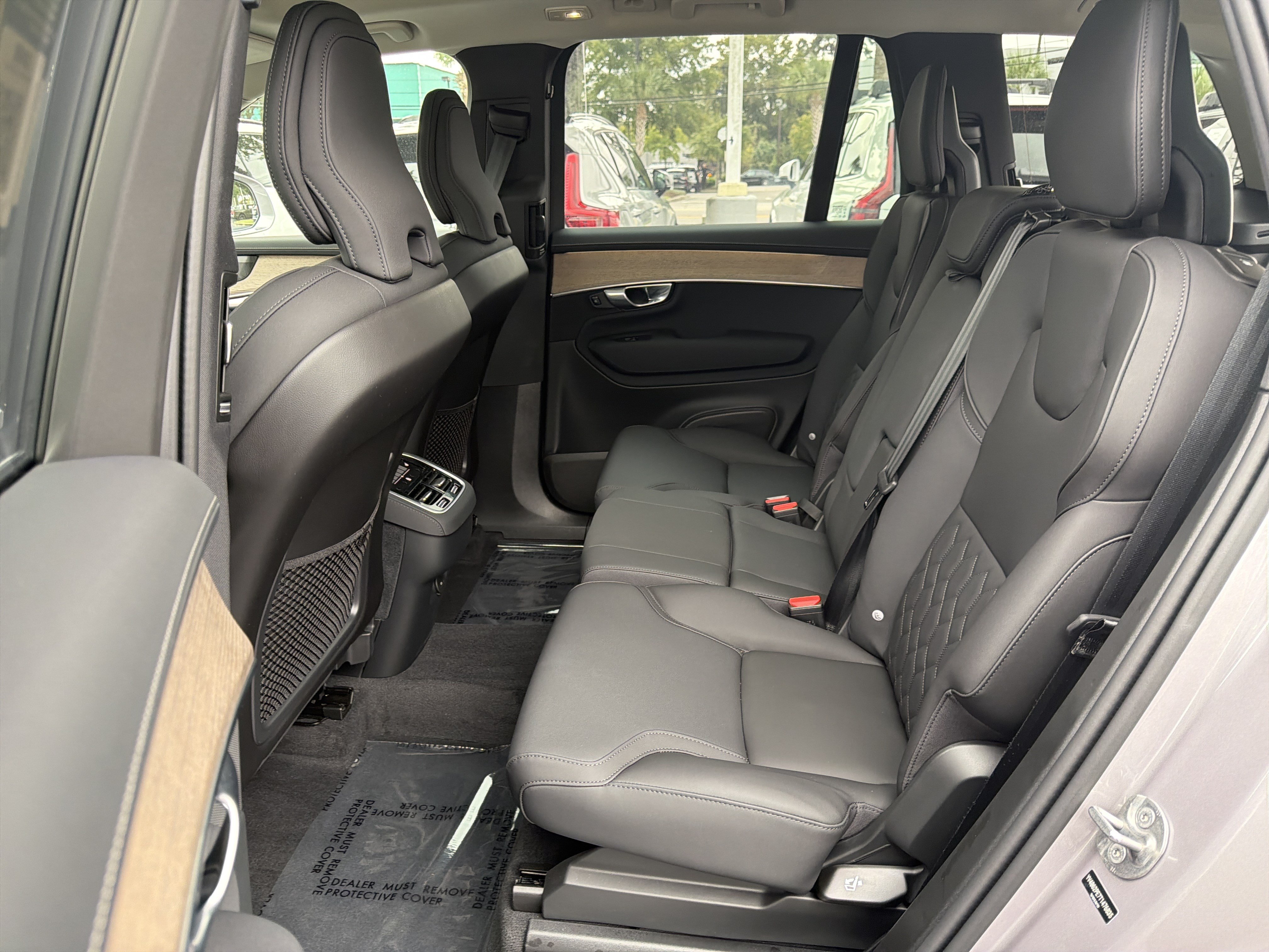 Certified 2026 Volvo XC90 B6 Plus AWD/4WD image 32