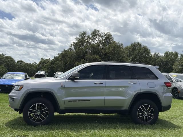 Used 2017 Jeep Grand Cherokee Trailhawk AWD/4WD image 11