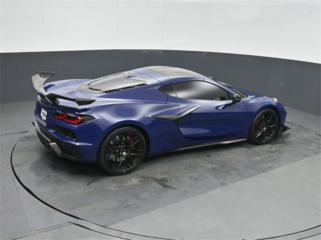 Used 2025 Chevrolet Corvette Z06 w/ Stealth Interior Trim Package image 32