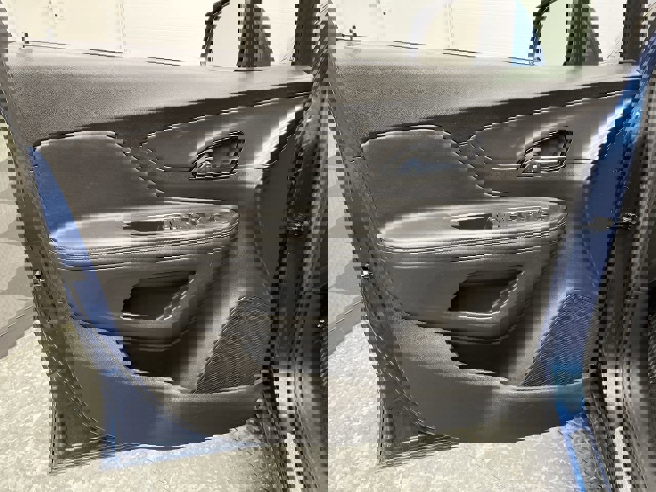 Used 2019 Buick Encore Preferred image 6