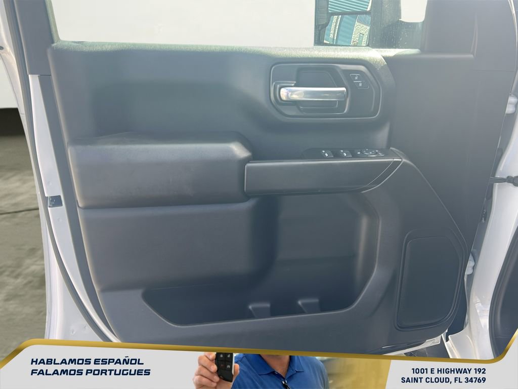 Used 2025 Chevrolet Silverado 2500 Custom w/ Custom Convenience Package image 10