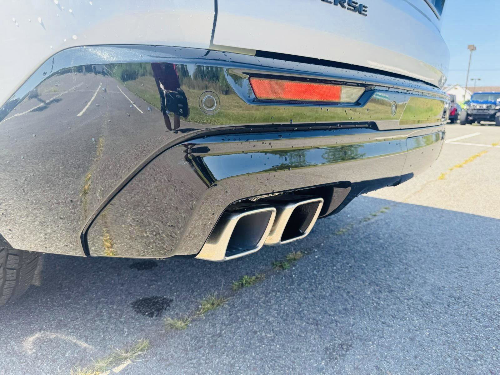 Used 2024 Chevrolet Traverse RS image 21