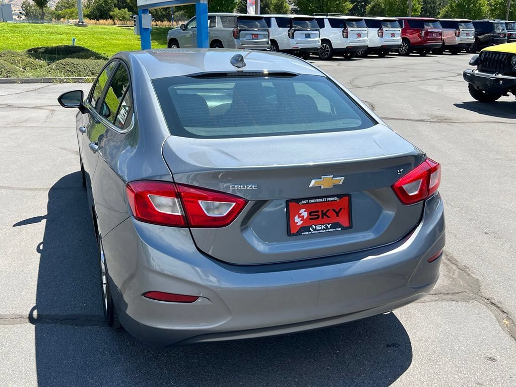 Certified 2019 Chevrolet Cruze LT FWD image 12