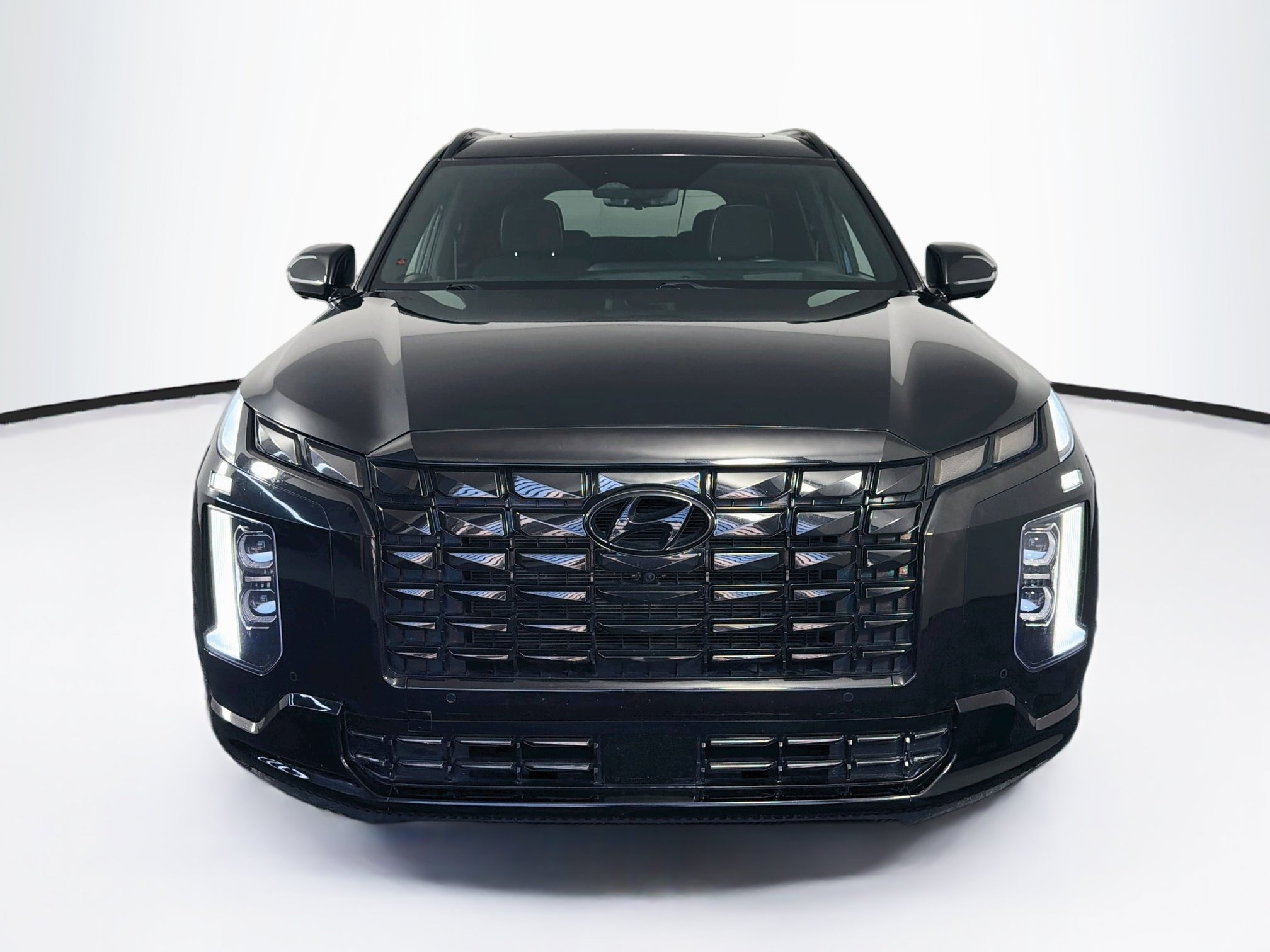 Used 2024 Hyundai Palisade Calligraphy AWD/4WD image 2