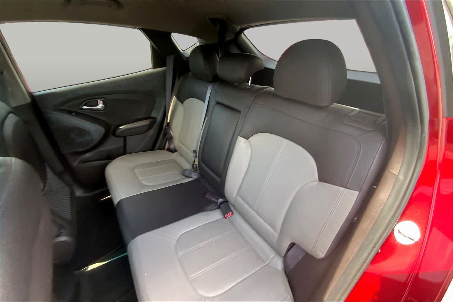 Used 2013 Hyundai Tucson Limited FWD image 21