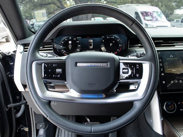 Used 2023 Land Rover Range Rover SE image 9