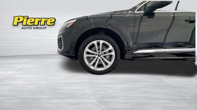 Used 2025 Audi Q7 3.0T Premium Plus AWD/4WD image 11