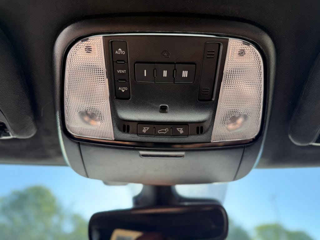 Used 2023 Dodge Durango R/T AWD/4WD image 26