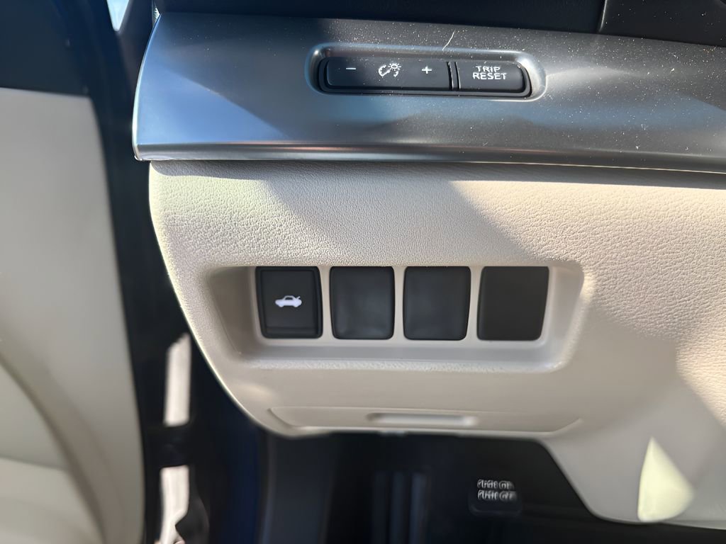 Used 2021 Nissan Maxima 3.5 SV w/ Floor Mat Group FWD image 24