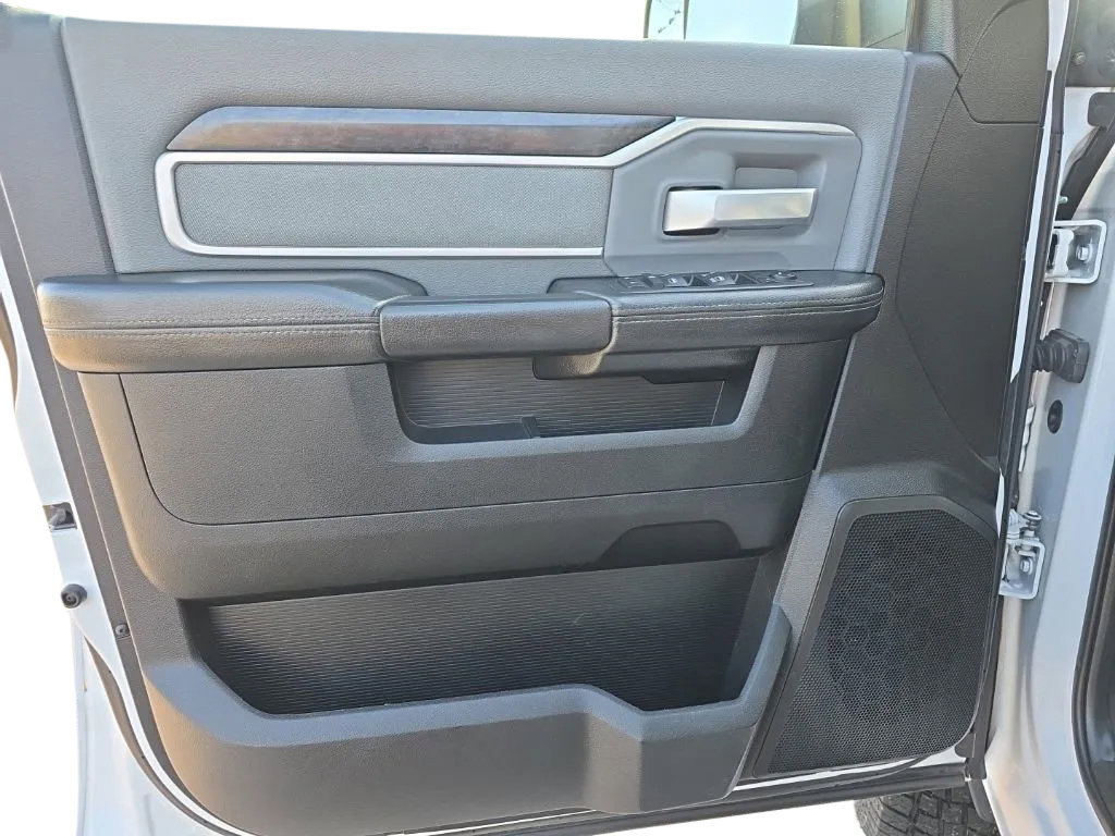 Used 2022 RAM 2500 Big Horn AWD/4WD image 14