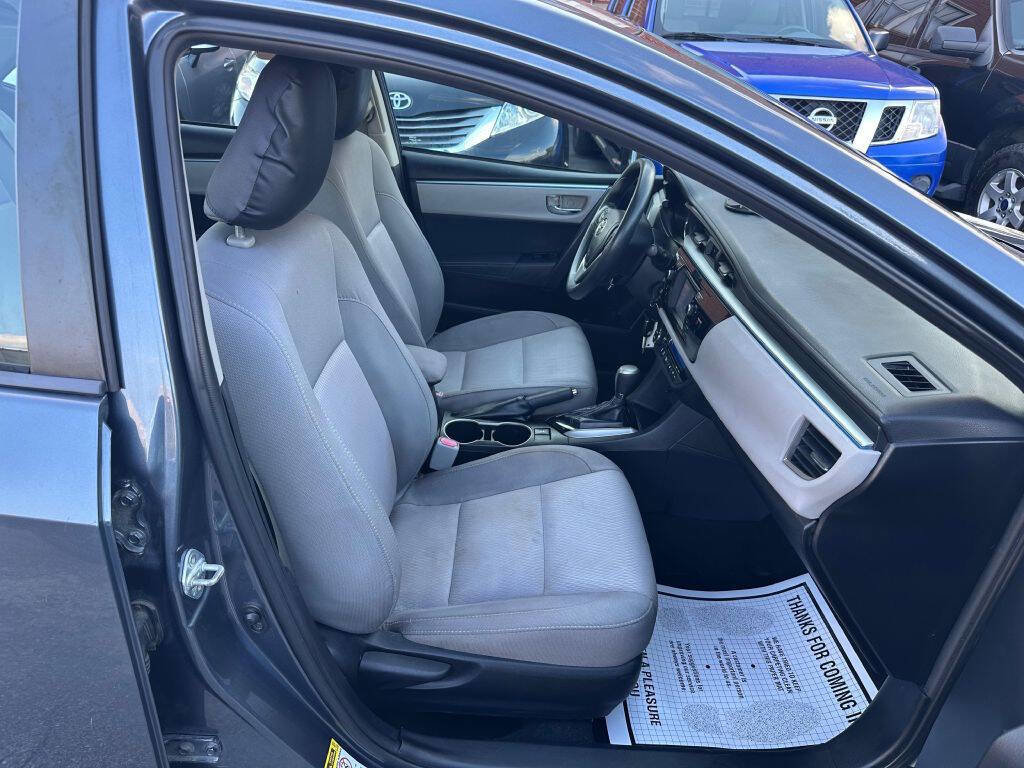 Used 2014 Toyota Corolla LE image 11