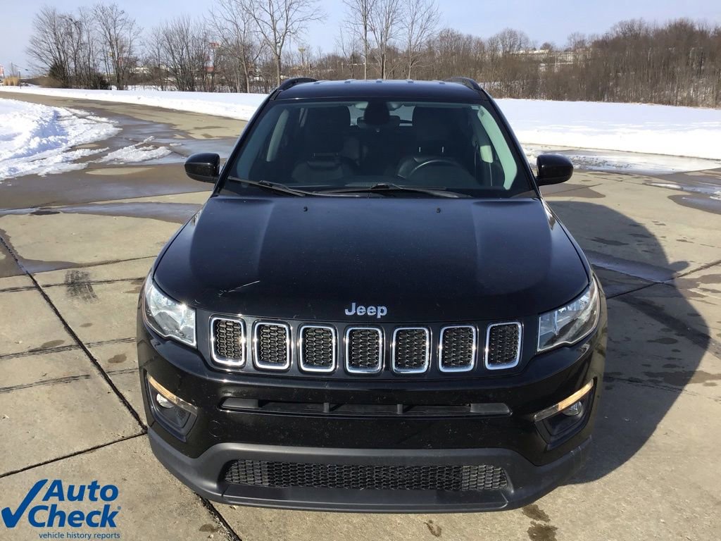 Used 2018 Jeep Compass Latitude w/ Cold Weather Group image 11