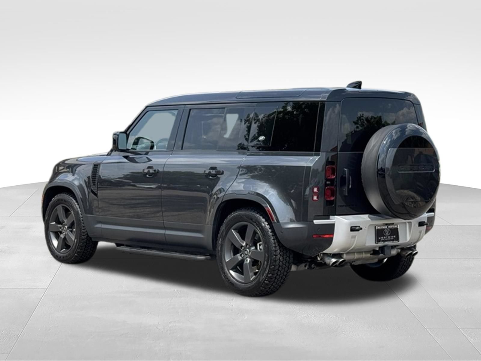 New 2024 Land Rover Defender 110 SE AWD/4WD image 6