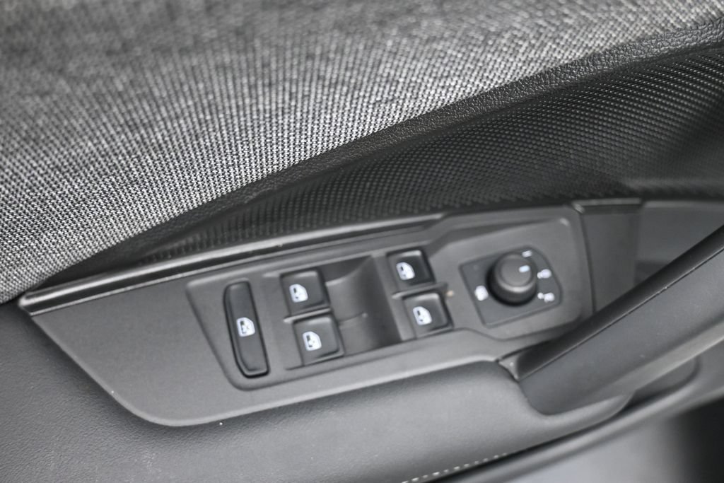 Used 2025 Volkswagen Tiguan S FWD image 20