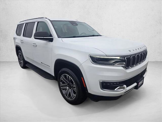 Used 2024 Jeep Wagoneer Series II w/ Flexible Seating Group RWD image 3