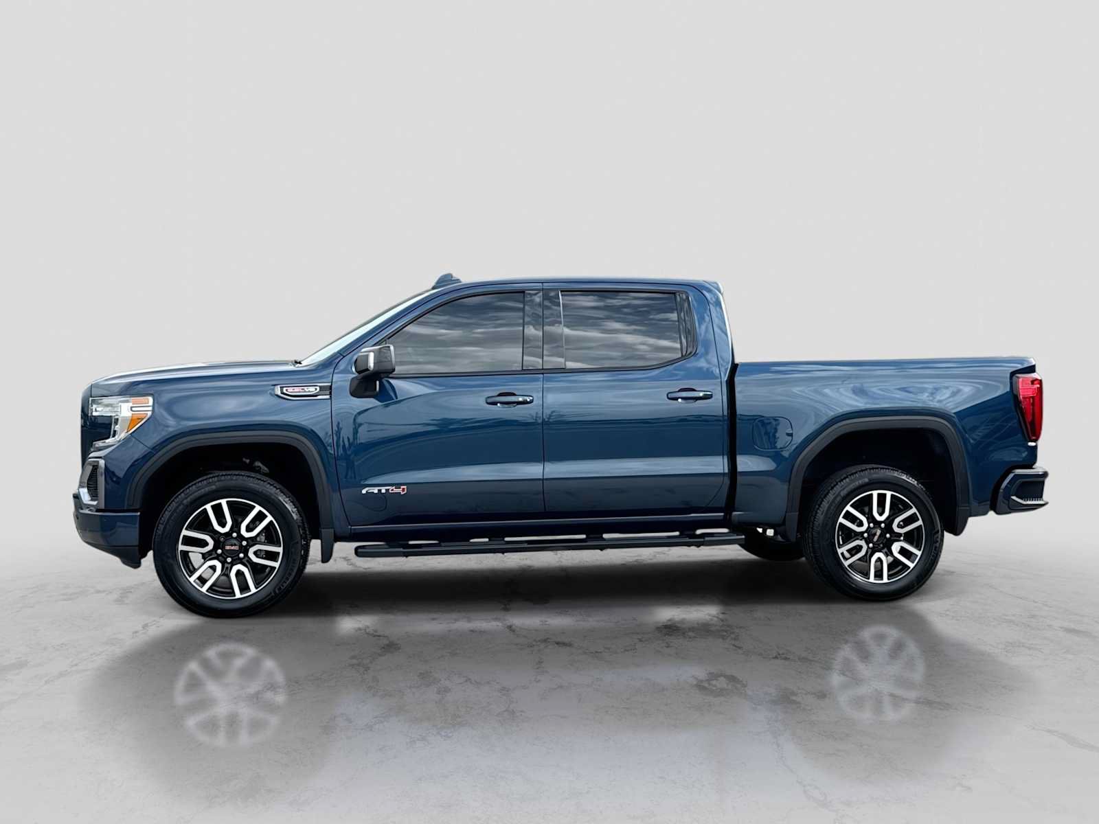 Used 2019 GMC Sierra 1500 AT4 w/ AT4 Premium Package AWD/4WD image 3
