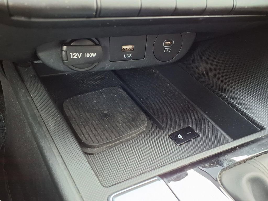 Used 2025 Hyundai Elantra SEL FWD image 10