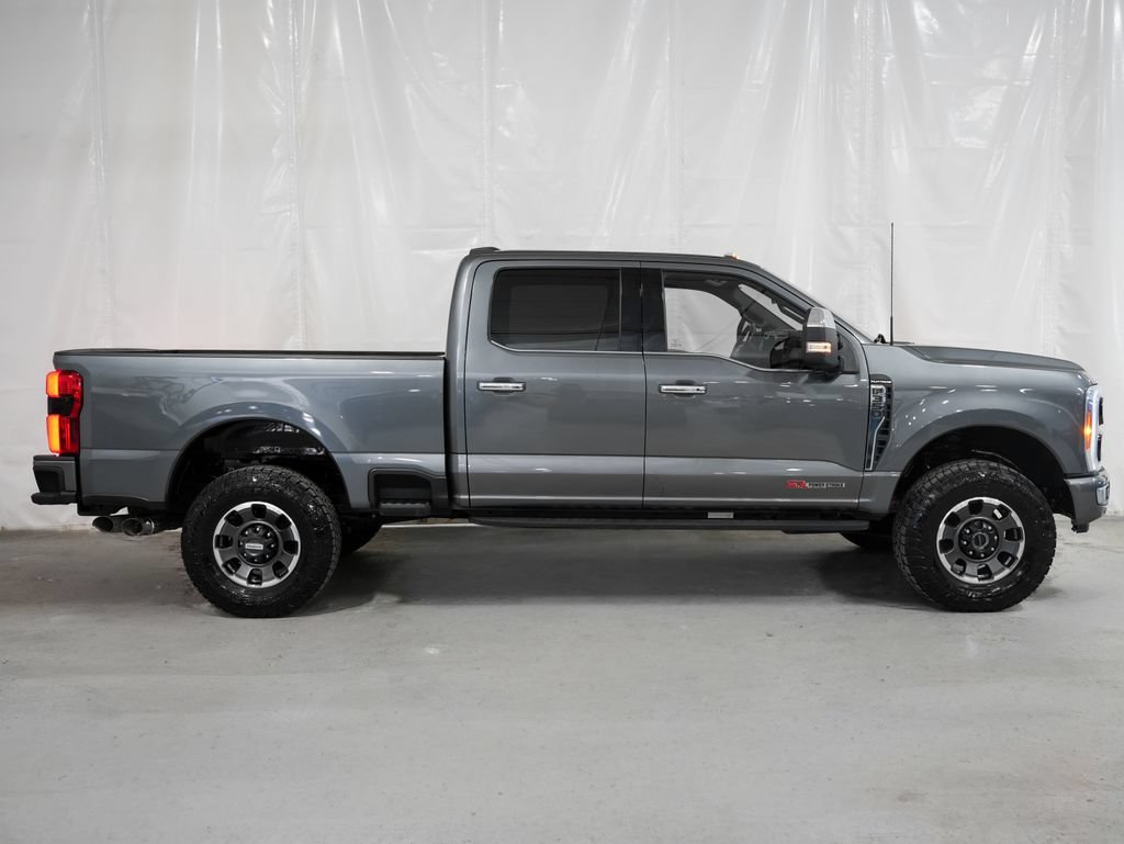 Used 2023 Ford F350 Platinum w/ Tremor Off-Road Package AWD/4WD image 7