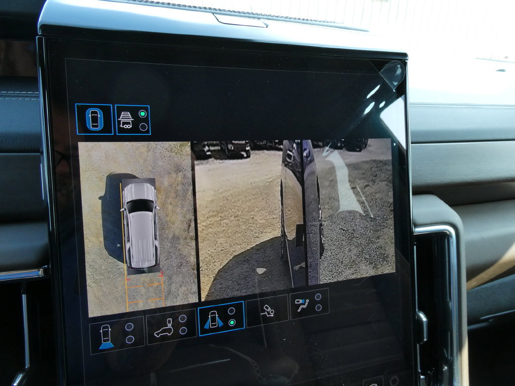 New 2026 GMC Yukon XL Denali Ultimate AWD/4WD image 25