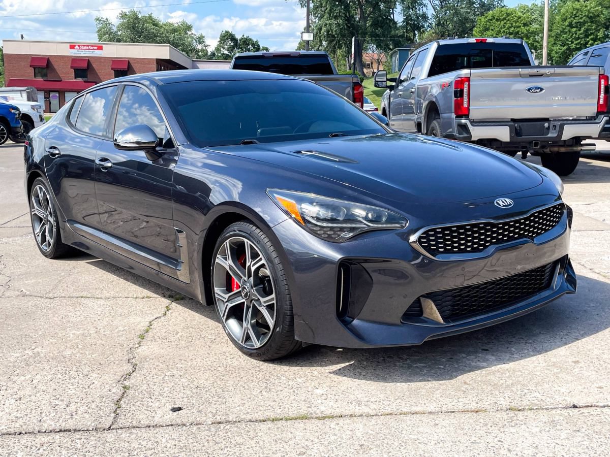 Used 2019 Kia Stinger GT RWD image 2