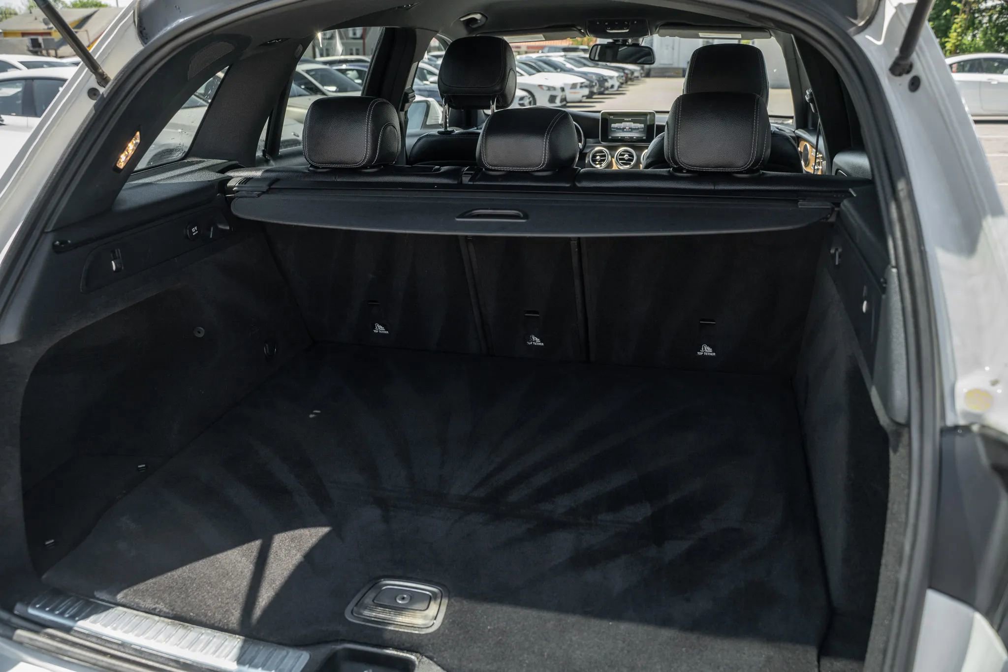 Used 2019 Mercedes-Benz GLC 300 4MATIC image 9