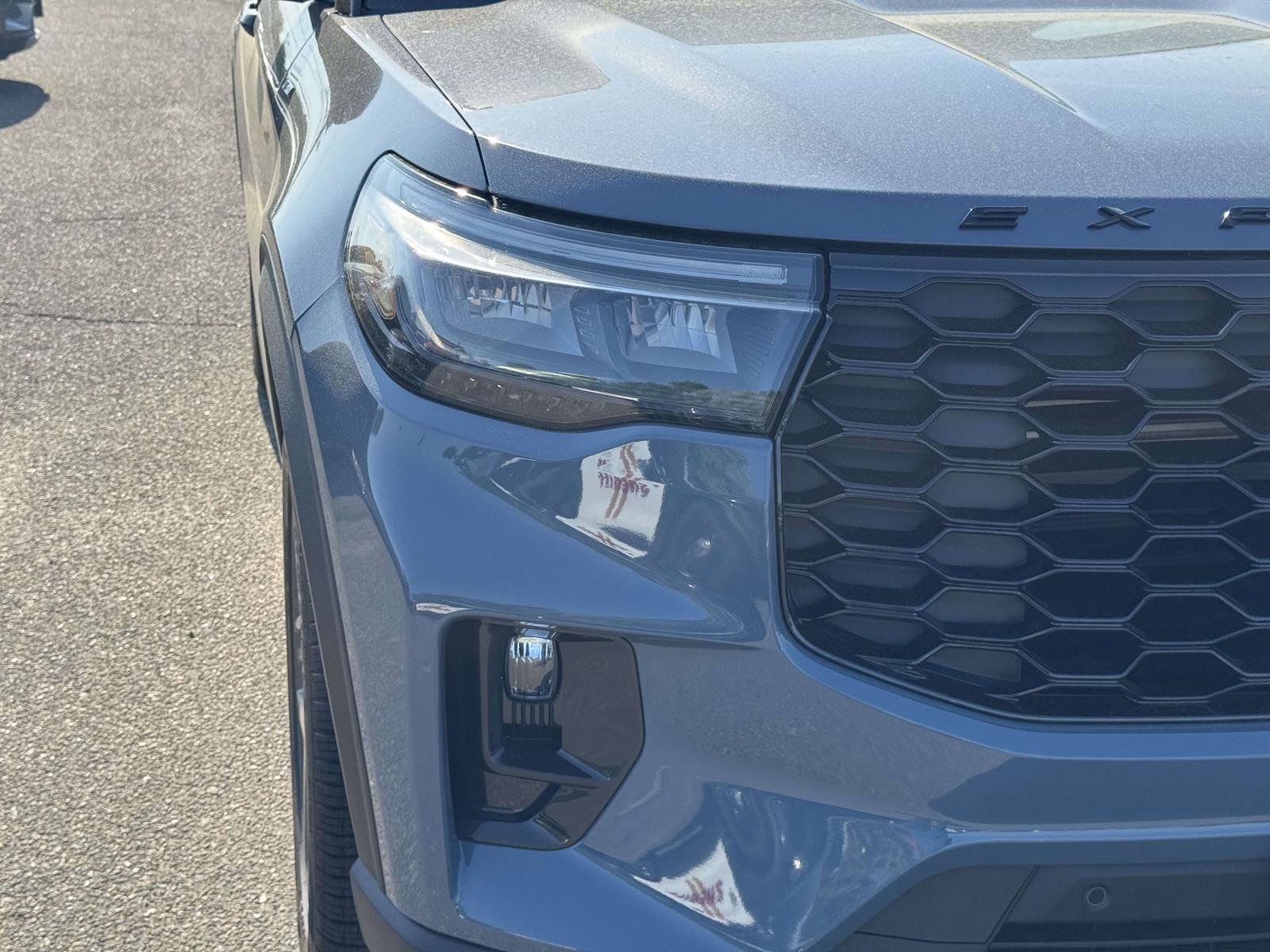 New 2026 Ford Explorer ST-Line w/ ST-Line Street Pack AWD/4WD image 6