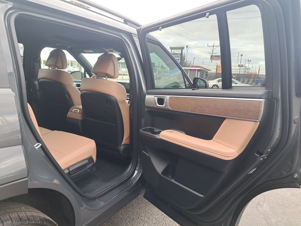 Used 2026 Hyundai Santa Fe Limited image 14