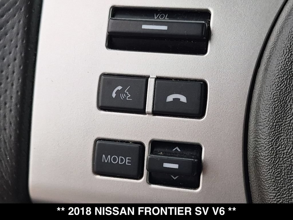 Used 2018 Nissan Frontier PRO-4X AWD/4WD image 6