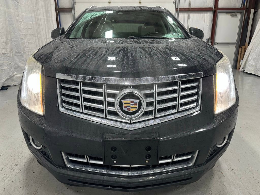 Used 2015 Cadillac SRX Performance w/ Driver Awareness Package image 2