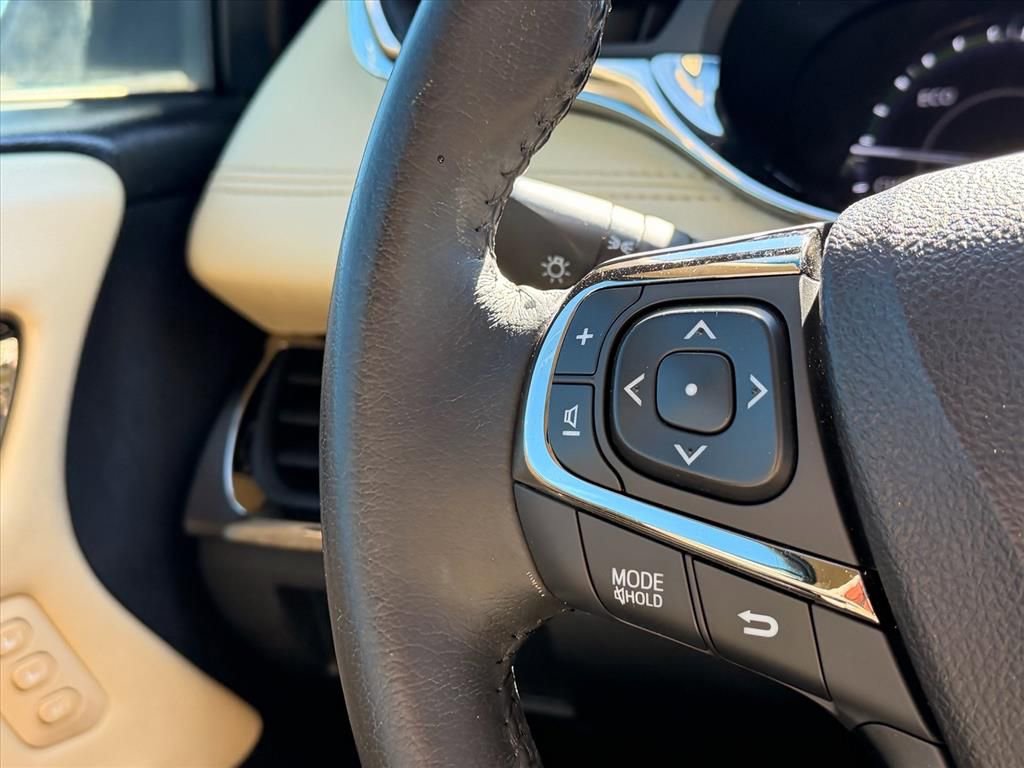 Used 2014 Toyota Avalon XLE Touring image 19