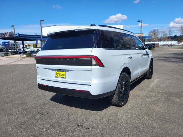 New 2026 Lincoln Navigator Reserve w/ Jet Appearance Package AWD/4WD image 8