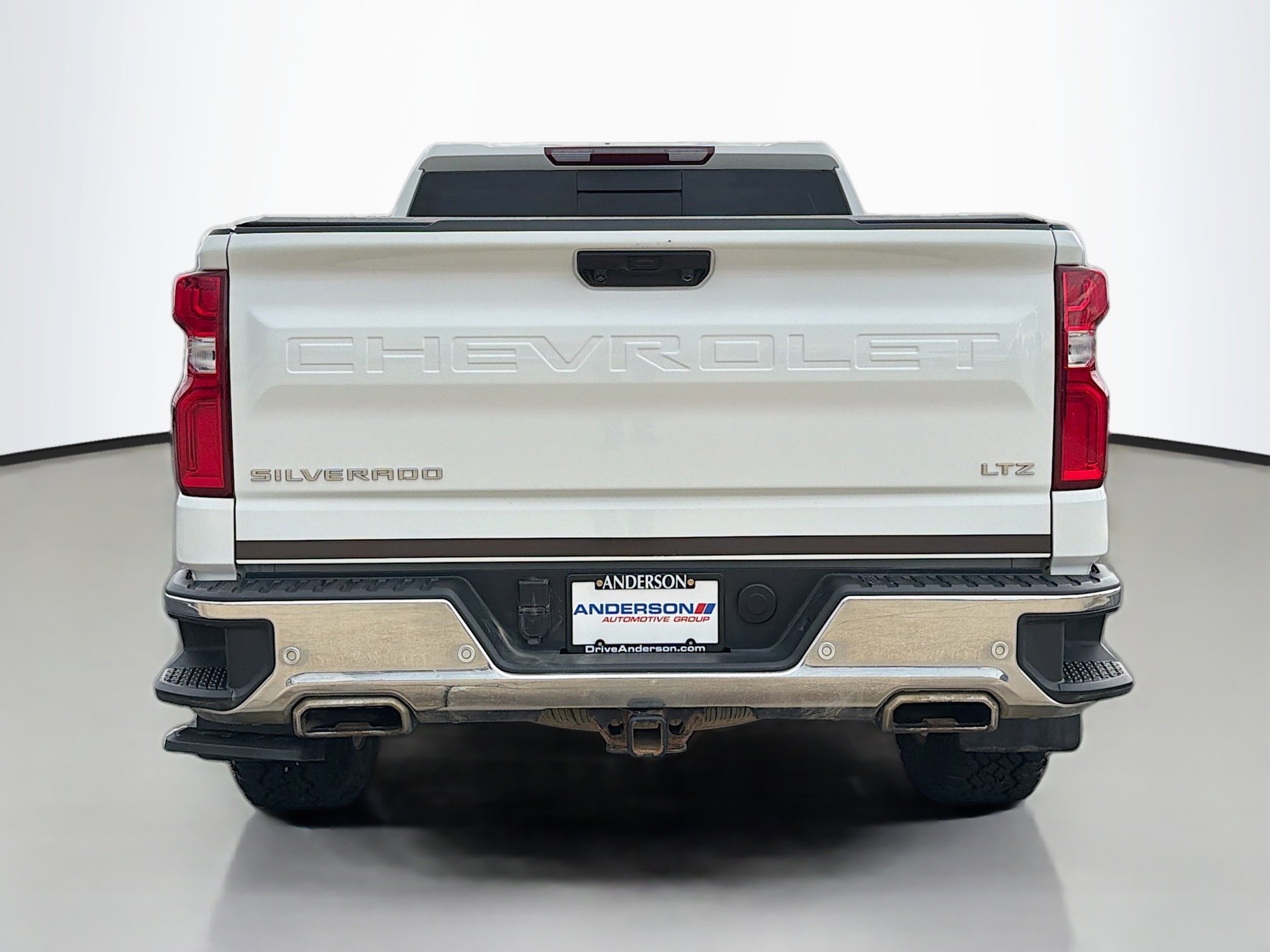 Used 2024 Chevrolet Silverado 1500 LTZ AWD/4WD image 16