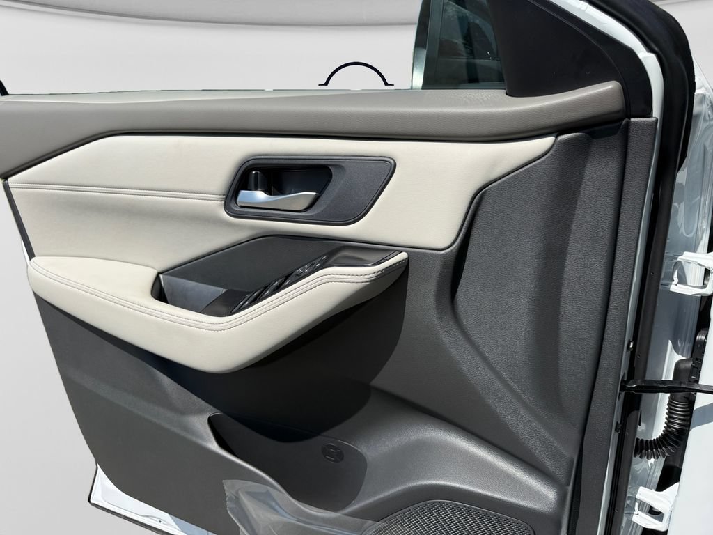 New 2026 Nissan Rogue Dark Armor AWD/4WD image 27