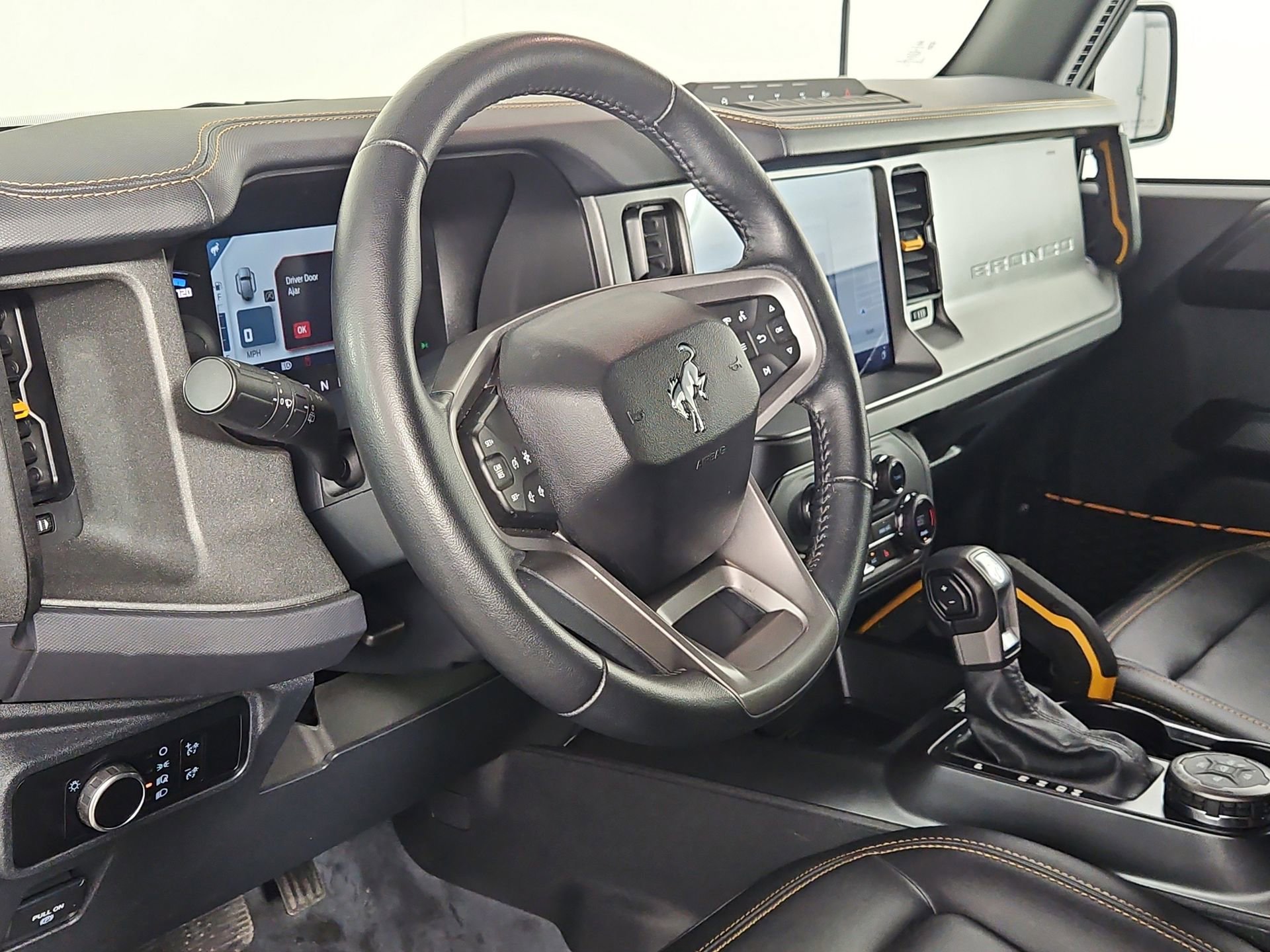 Used 2024 Ford Bronco Badlands image 12