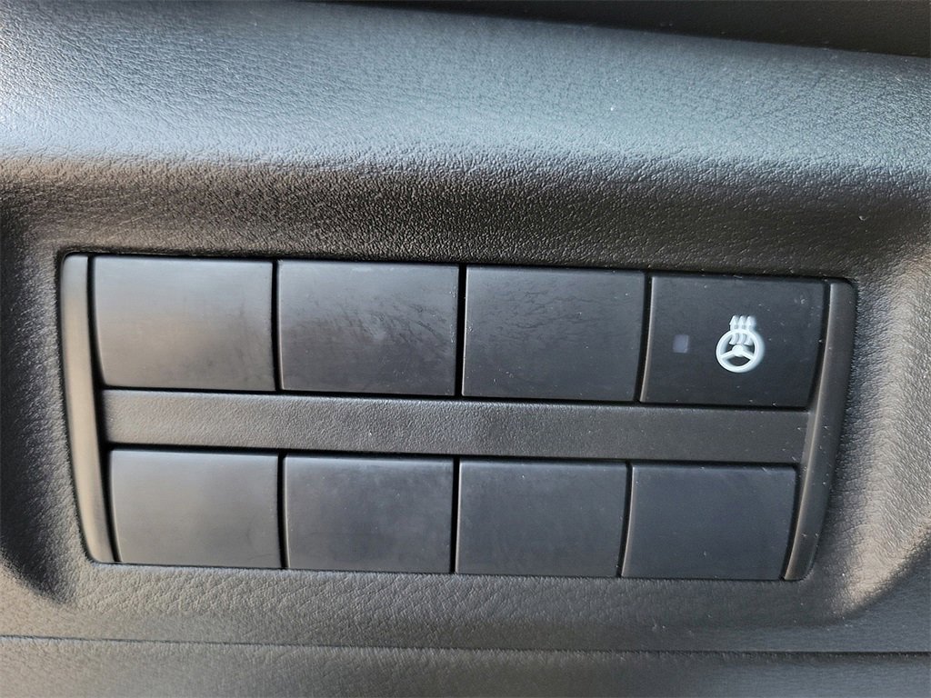 Certified 2023 Nissan Kicks SR w/ SR Premium Package image 14