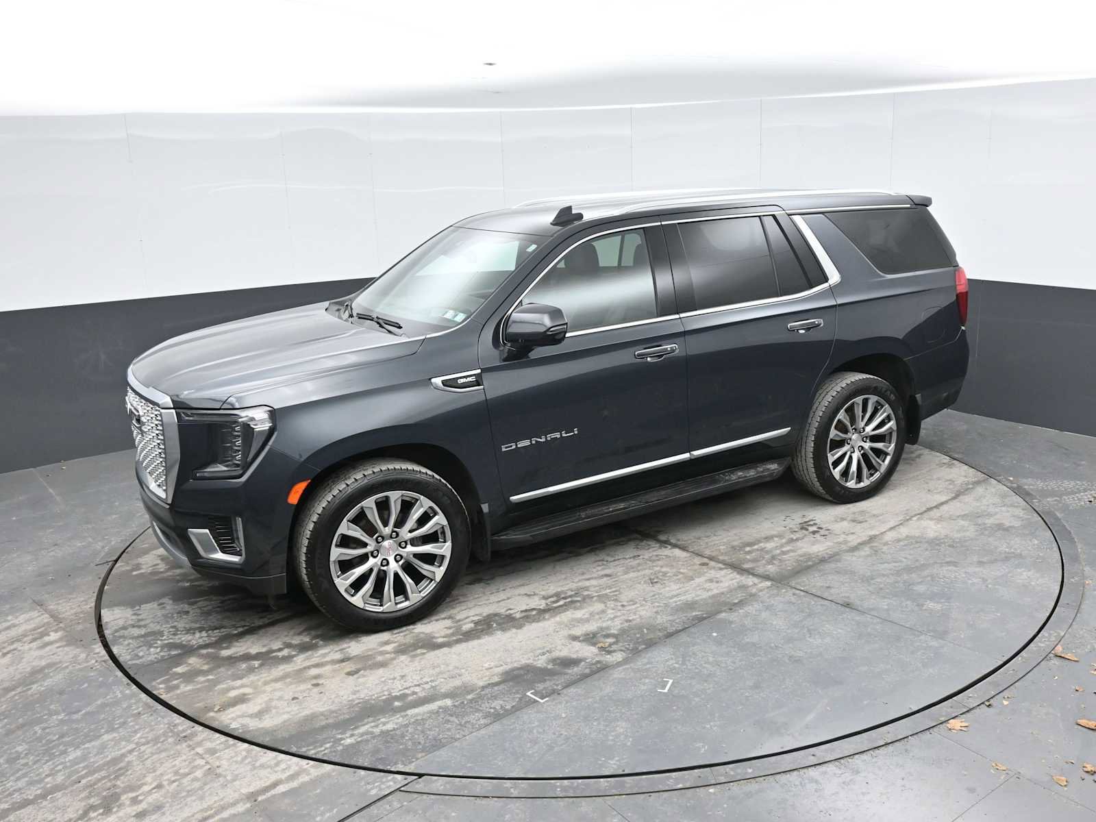 Used 2021 GMC Yukon Denali w/ Advanced Technology Package image 33