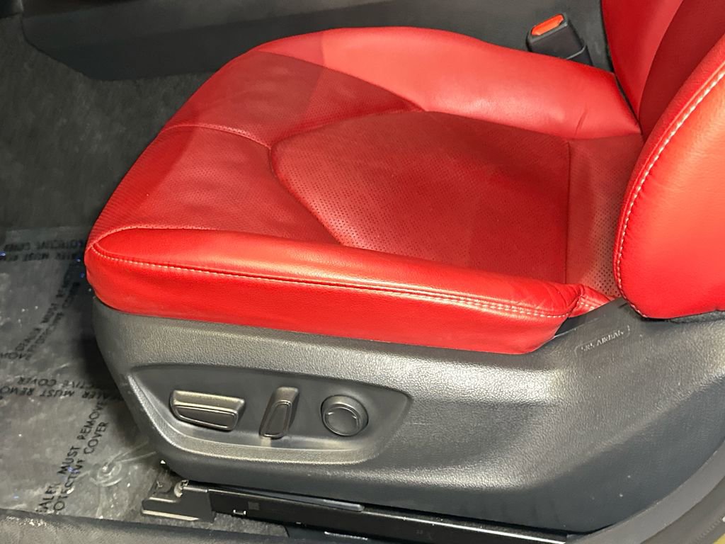 Used 2024 Toyota Camry XSE w/ Navigation Package image 19