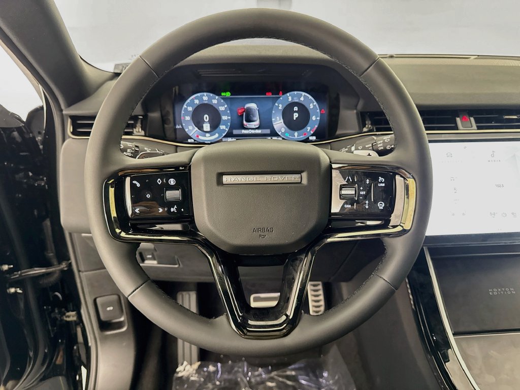 New 2026 Land Rover Range Rover Evoque Hoxton AWD/4WD image 11
