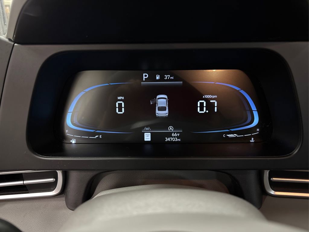 Used 2024 Hyundai Elantra SE image 21