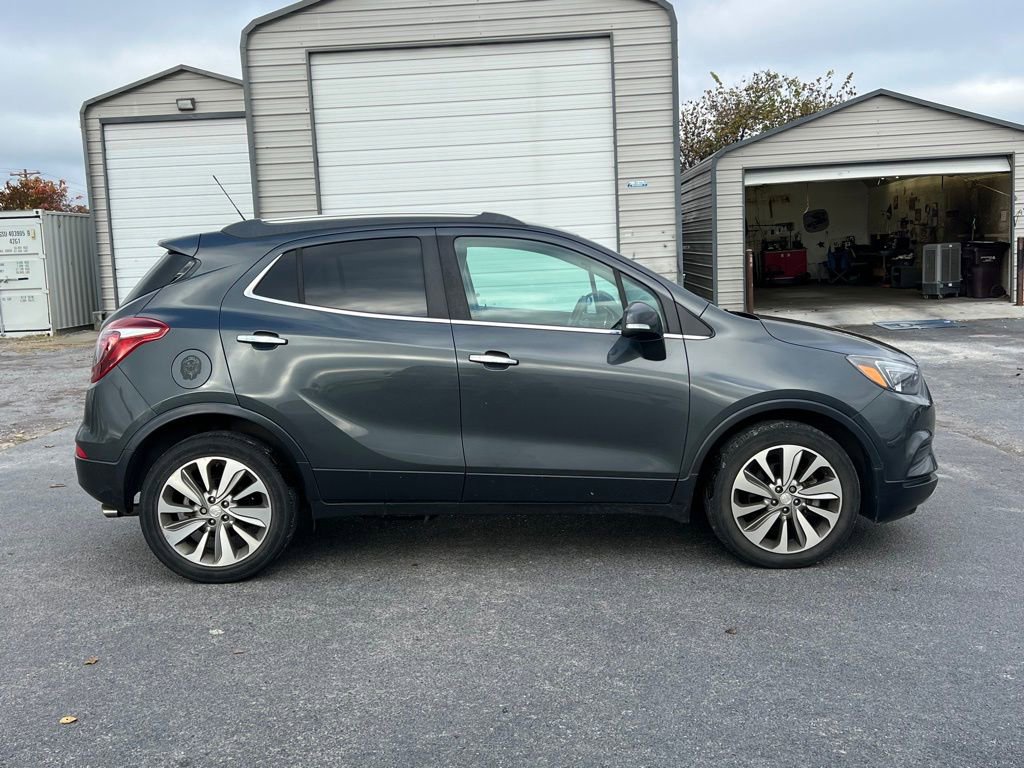 Used 2018 Buick Encore Preferred image 4