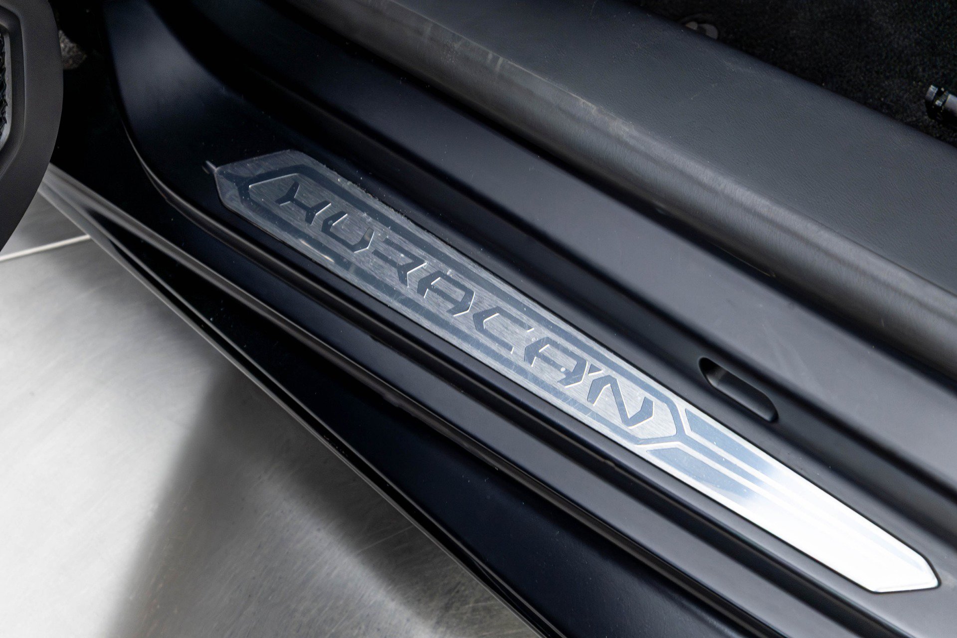 Used 2021 Lamborghini Huracan EVO RWD image 61