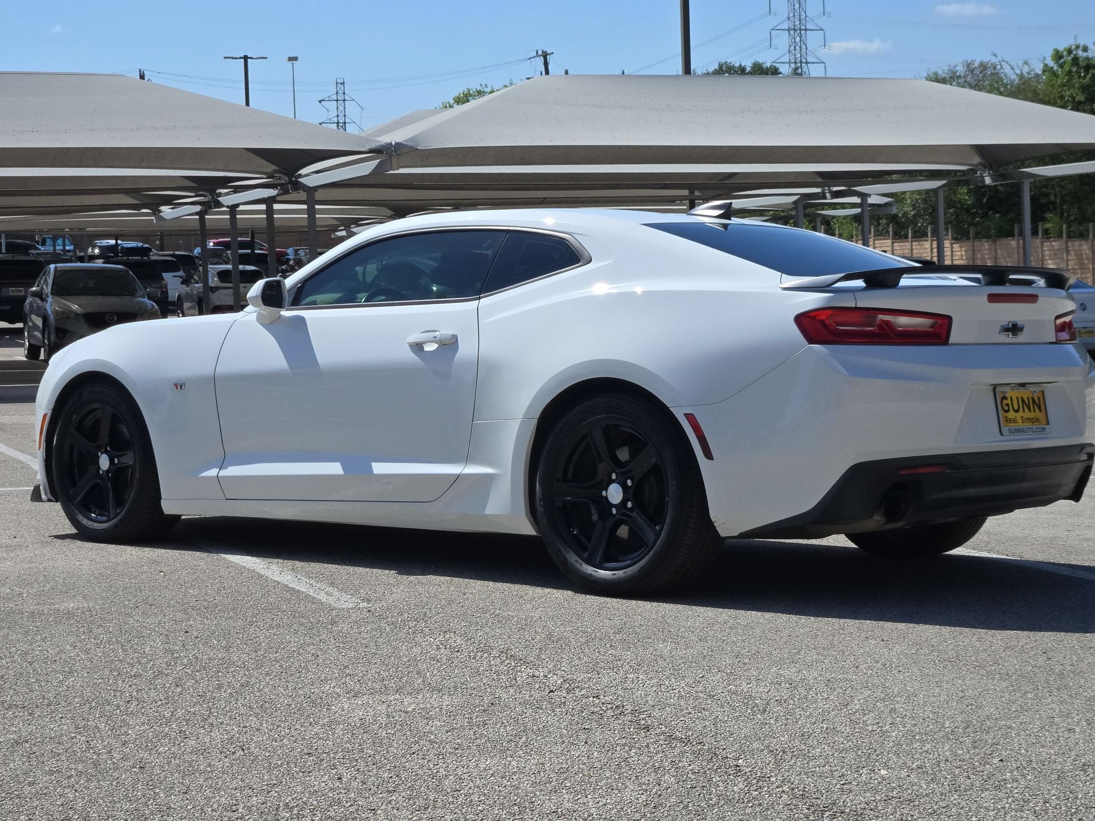 Used 2017 Chevrolet Camaro LT RWD image 5