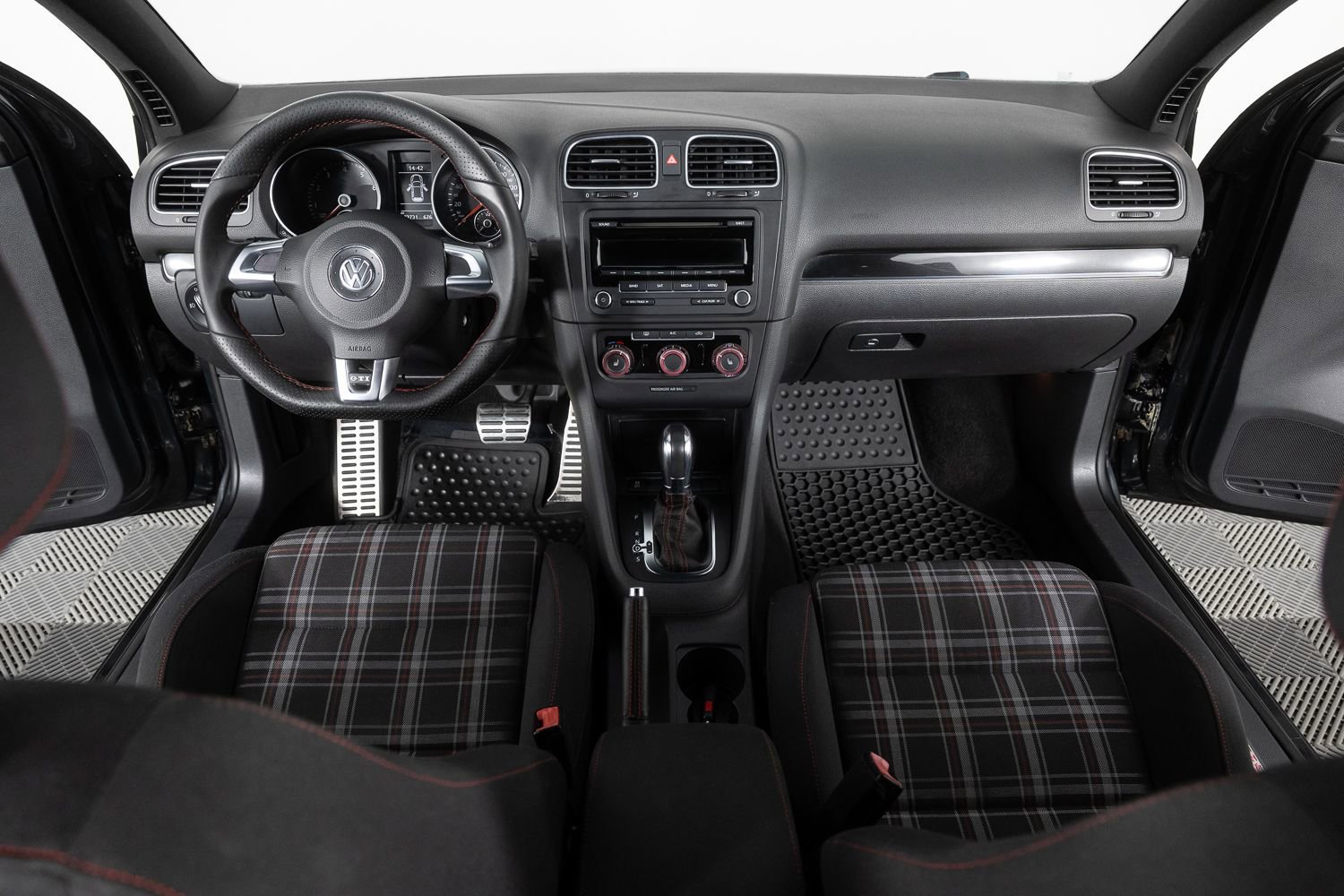 Used 2013 Volkswagen Golf 4-Door image 31