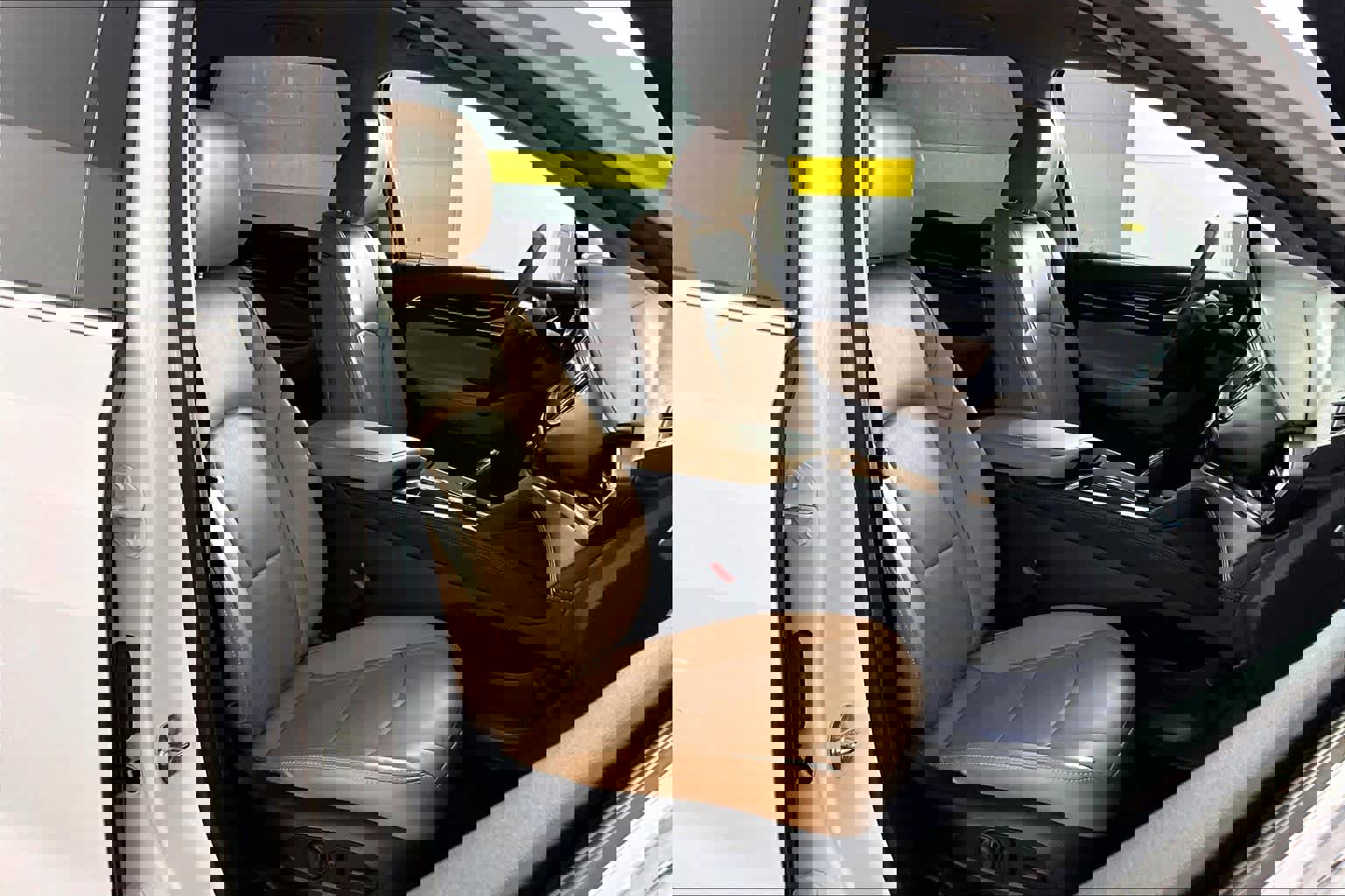 Used 2018 Buick Enclave Essence FWD image 8